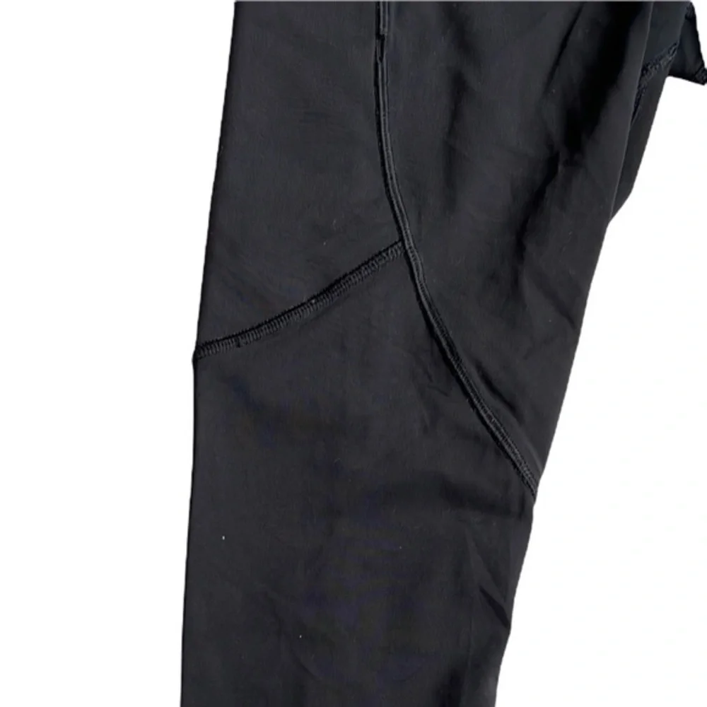 Lululemon Outrun 17" Crop Leggings Black Size 6 - Picture 6 of 13